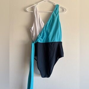 Cupshe Stylish White and Teal Swimwear